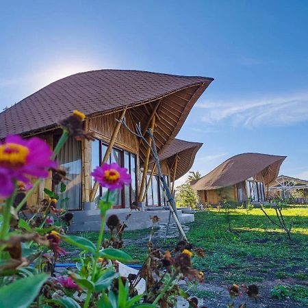 Tanoma Sumba Hotel Maujawa ภายนอก รูปภาพ