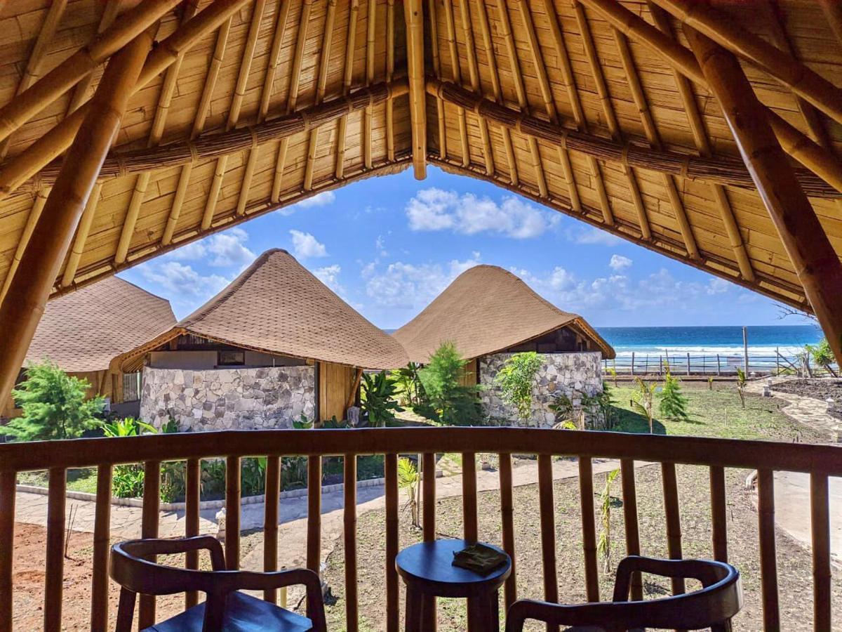 Tanoma Sumba Hotel Maujawa ภายนอก รูปภาพ