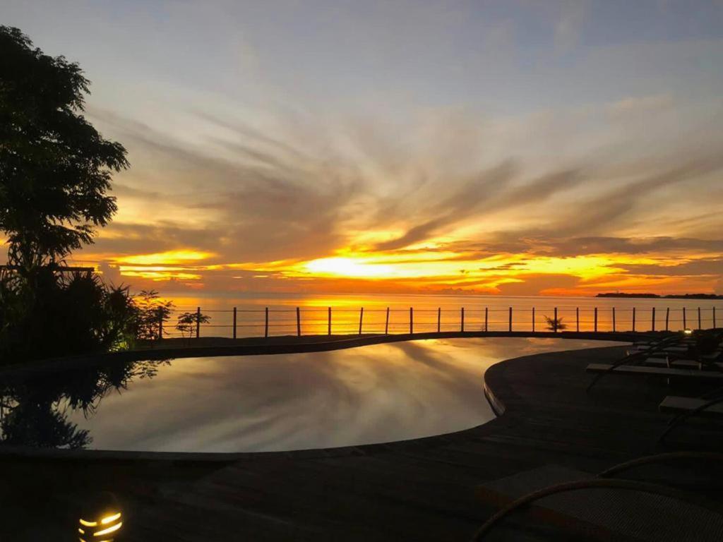 Tanoma Sumba Hotel Maujawa ภายนอก รูปภาพ