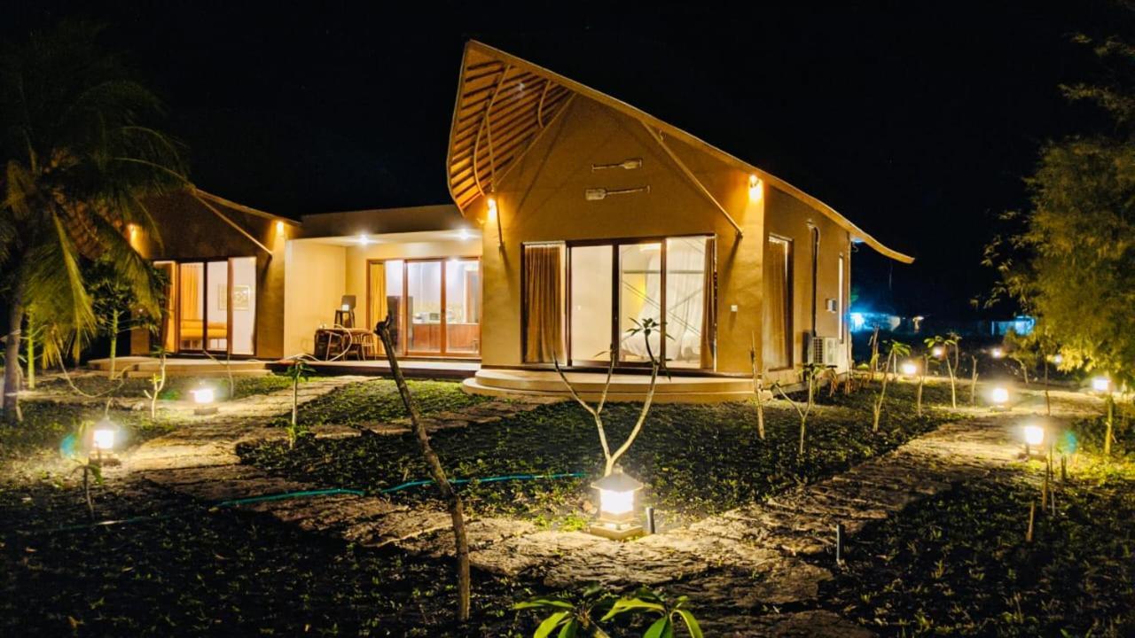 Tanoma Sumba Hotel Maujawa ภายนอก รูปภาพ